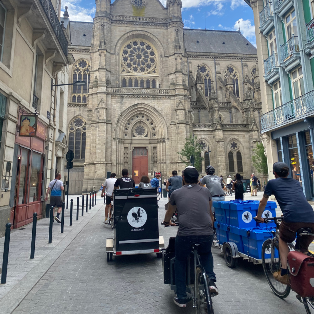 Déambulation 10 ans Toutenvélo dans les rues de Rennes